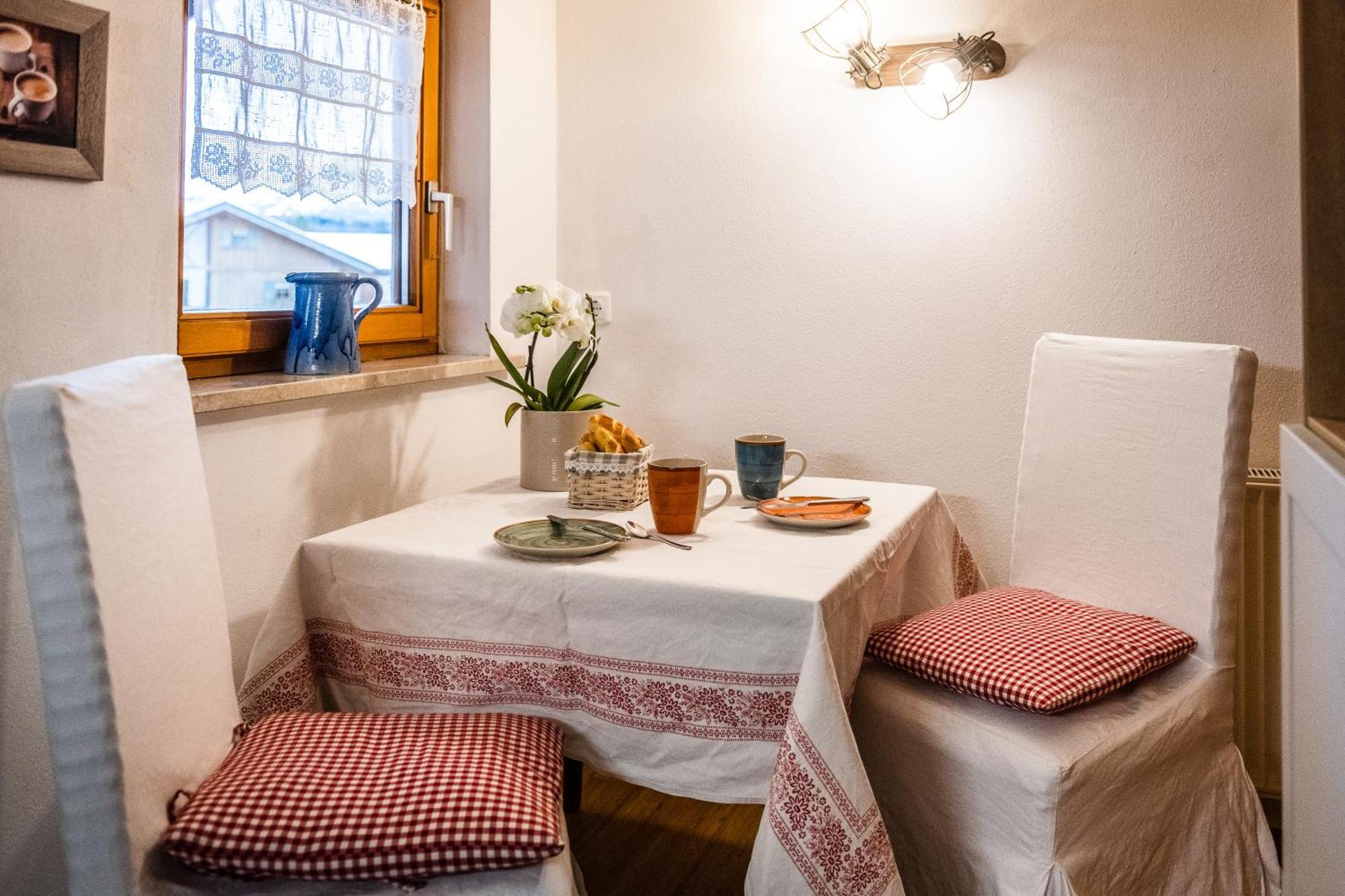 Ferienwohnung Bergfrieden Krün Rum bild